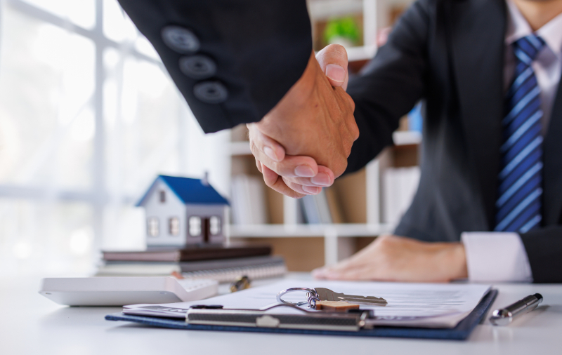 How to Make an Offer When Buying a House in Palm Beach