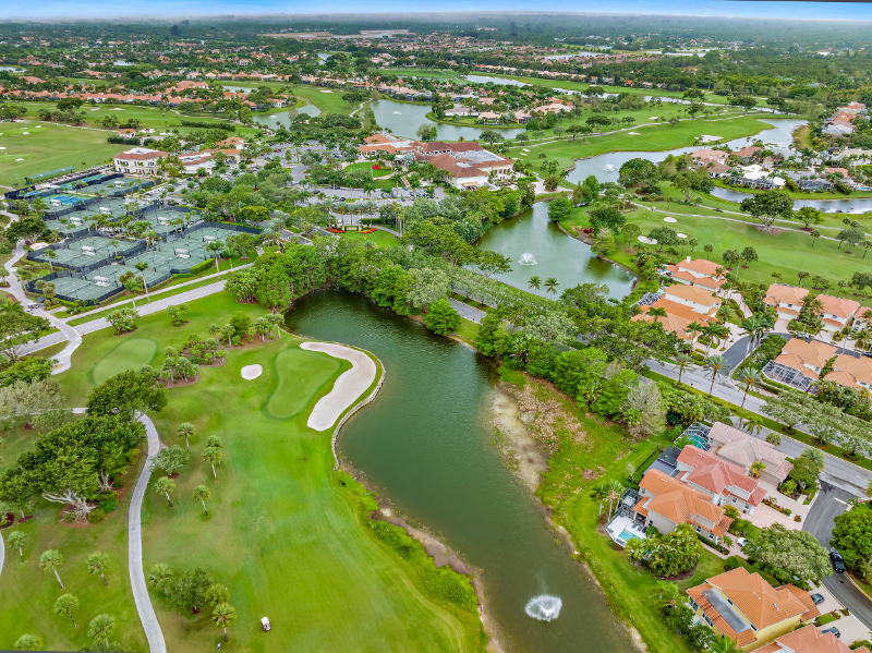8224 Heritage Club